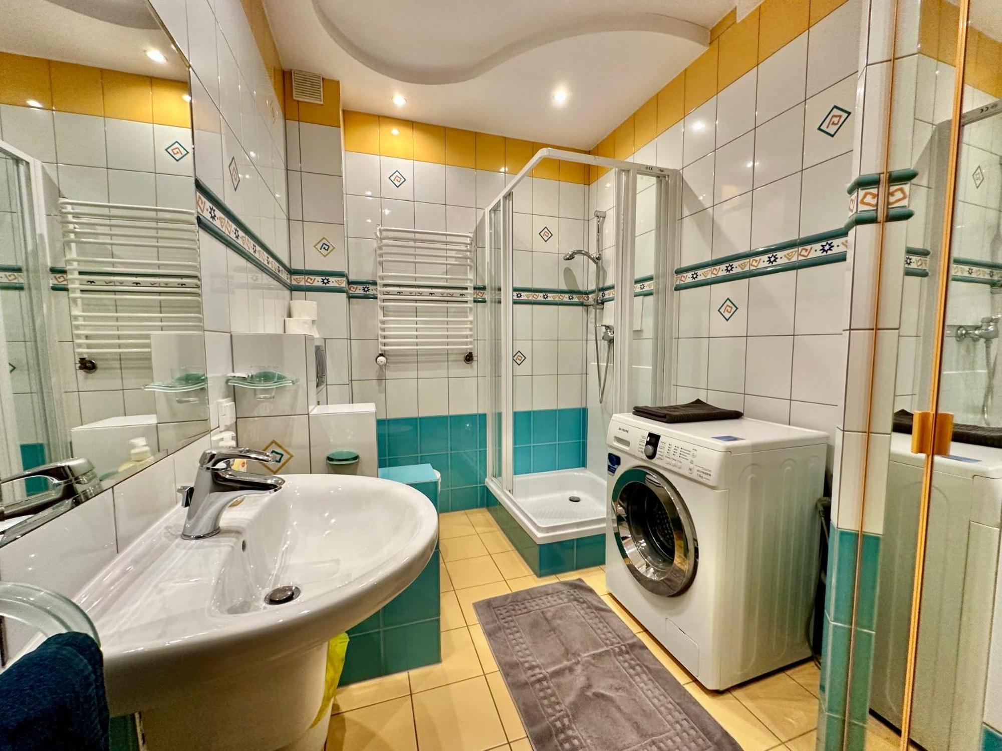 Champion'S Apartment Balkon Garaz Klima شتوروك المظهر الخارجي الصورة