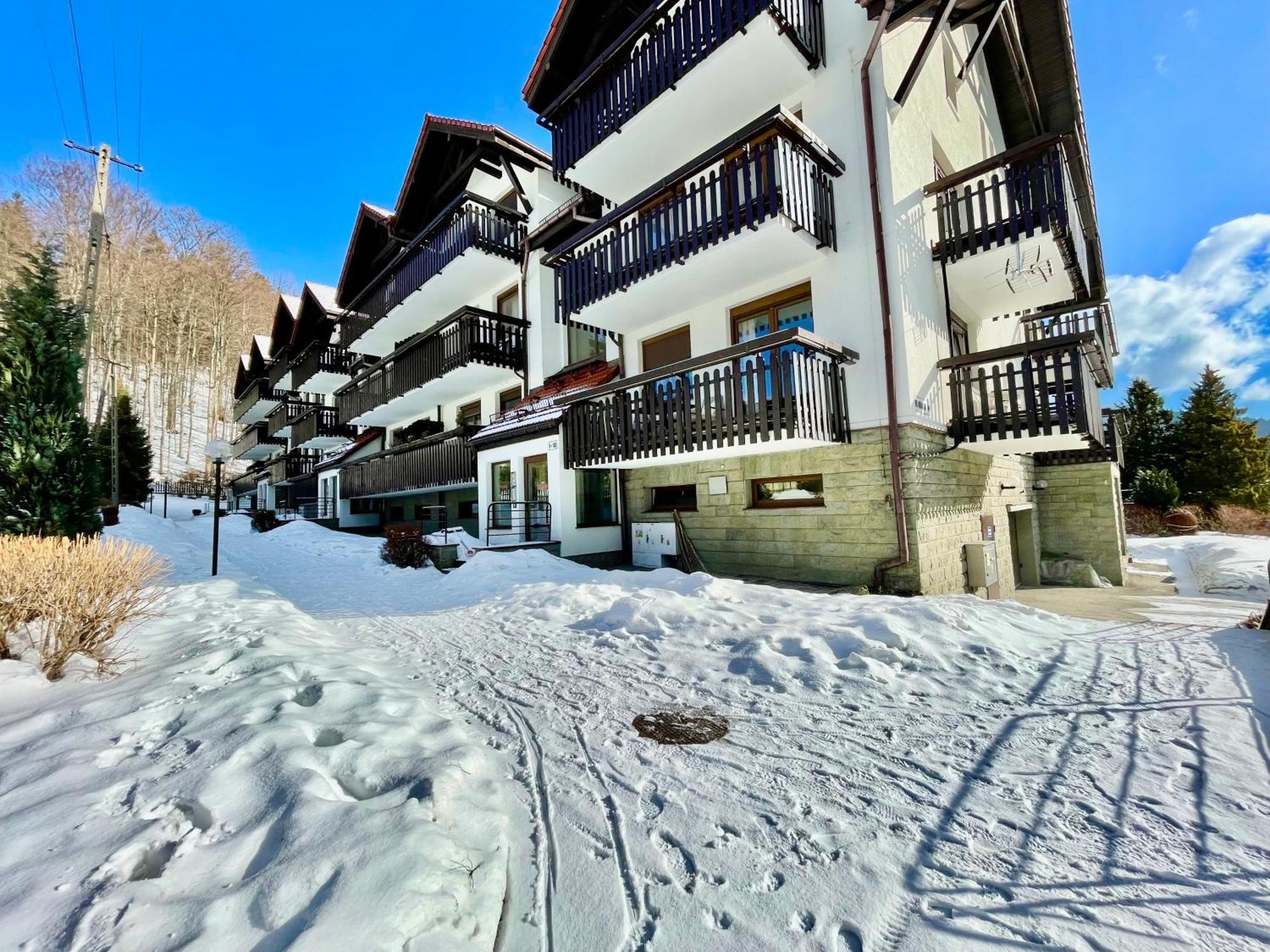 Champion'S Apartment Balkon Garaz Klima شتوروك المظهر الخارجي الصورة